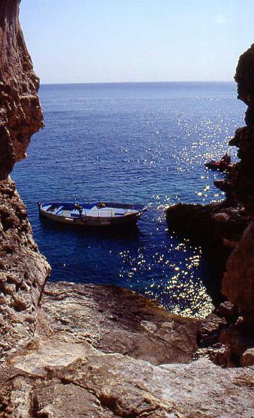 76-Castro,grotta Romanelli,26 agosto 1988.jpg